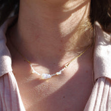 Load image into Gallery viewer, Camifolla Betty Choker as worn on