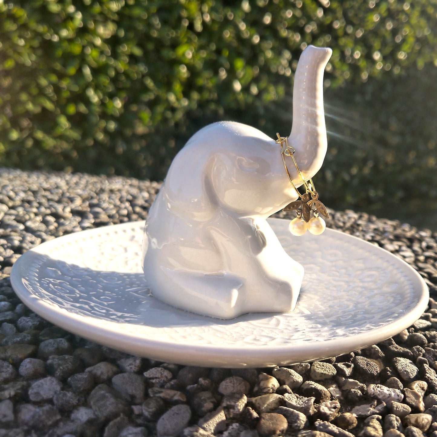 Dimbo modelling Half Acorn hoops - small hoops with pearl and leaf detail