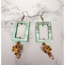 Load image into Gallery viewer, Jaded Royal Earrings