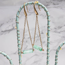 Load image into Gallery viewer, Je T'Amie Mint chain triangle earrings