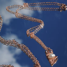 Load image into Gallery viewer, Reflection of copper and pearl necklace