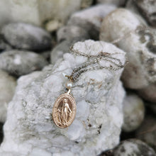 Load image into Gallery viewer, Madonna side coin necklace with freshwater pearls