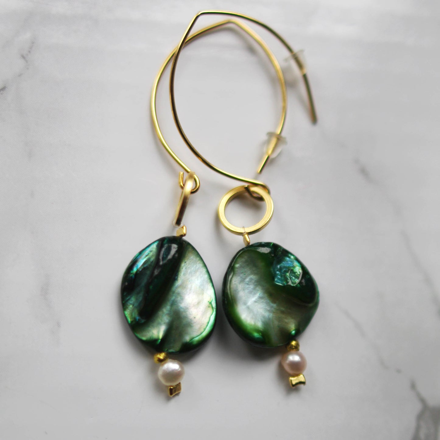 Matrix Mermaid Half Hoop Freshwater pearl green shell