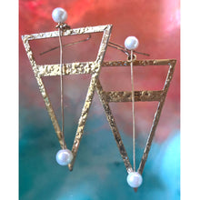 Load image into Gallery viewer, Camifolla Signature Memphis Earrings