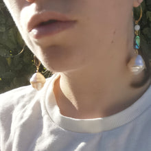 Load image into Gallery viewer, Misteltoe Earrings