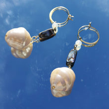 Load image into Gallery viewer, Misteltoe Earrings