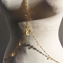 Load image into Gallery viewer, Bodychain pearl detail