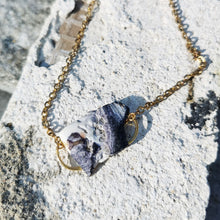 Load image into Gallery viewer, Purple shell necklace