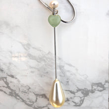 Load image into Gallery viewer, Teardrop pearl Mint heart silver necklace