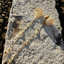 Load image into Gallery viewer, Snowdrop earrings