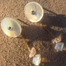 Load image into Gallery viewer, Valerie Rose Quartz Opal Mother of Pearl - Camifolla