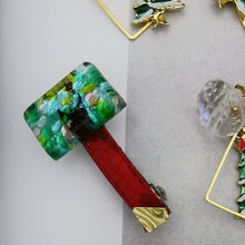 Load image into Gallery viewer, Green glass, ribbon and brass hairclip
