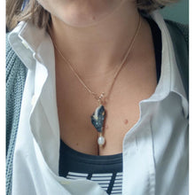 Load image into Gallery viewer, Cassiopearl Pendant Necklace