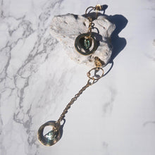 Load image into Gallery viewer, Pistachio earrings