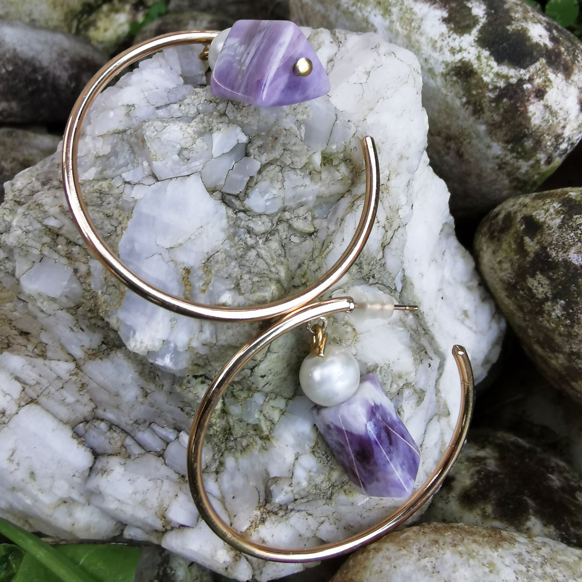 Agata and boheme pearl  pendant hoop 