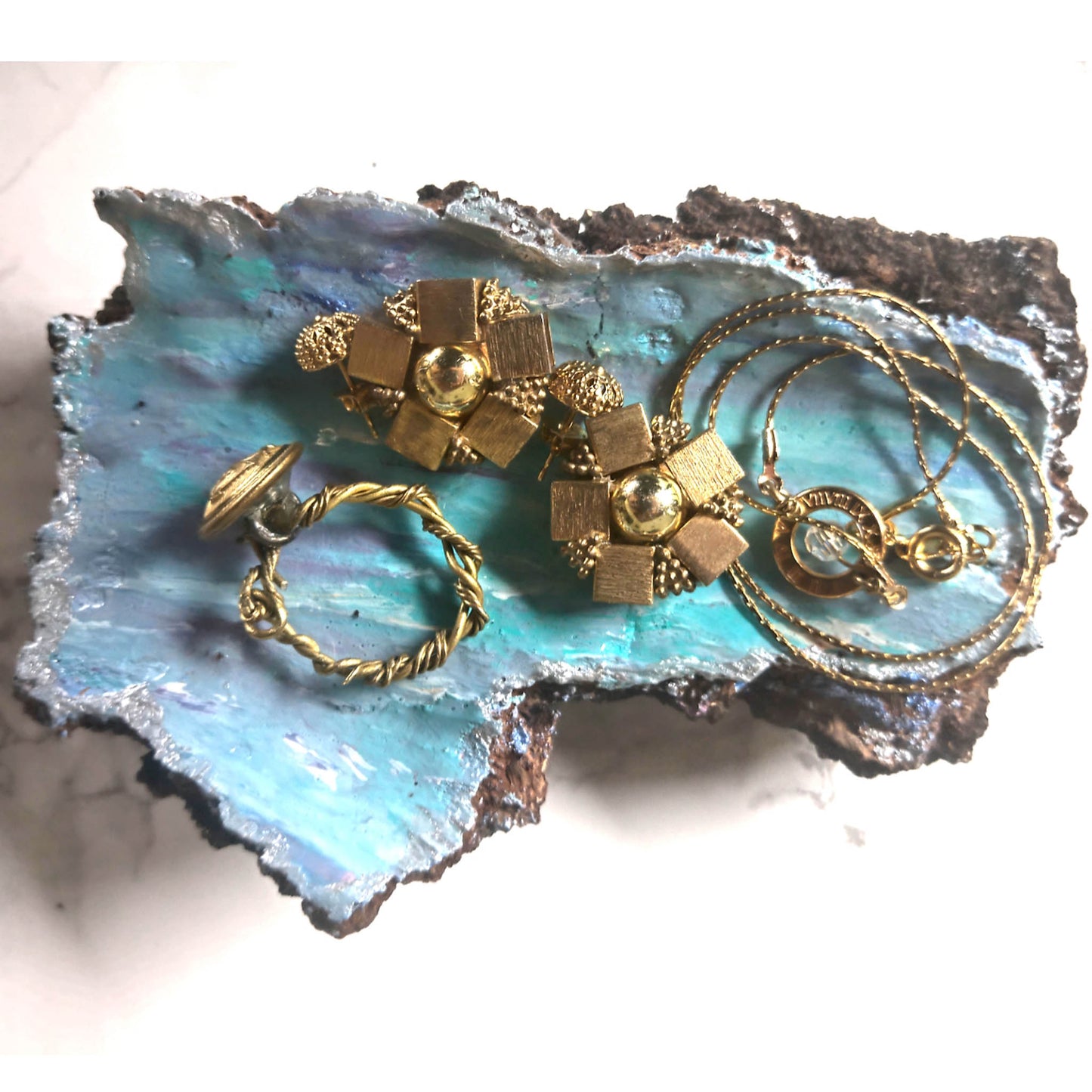 Blue Bay Tray Storage