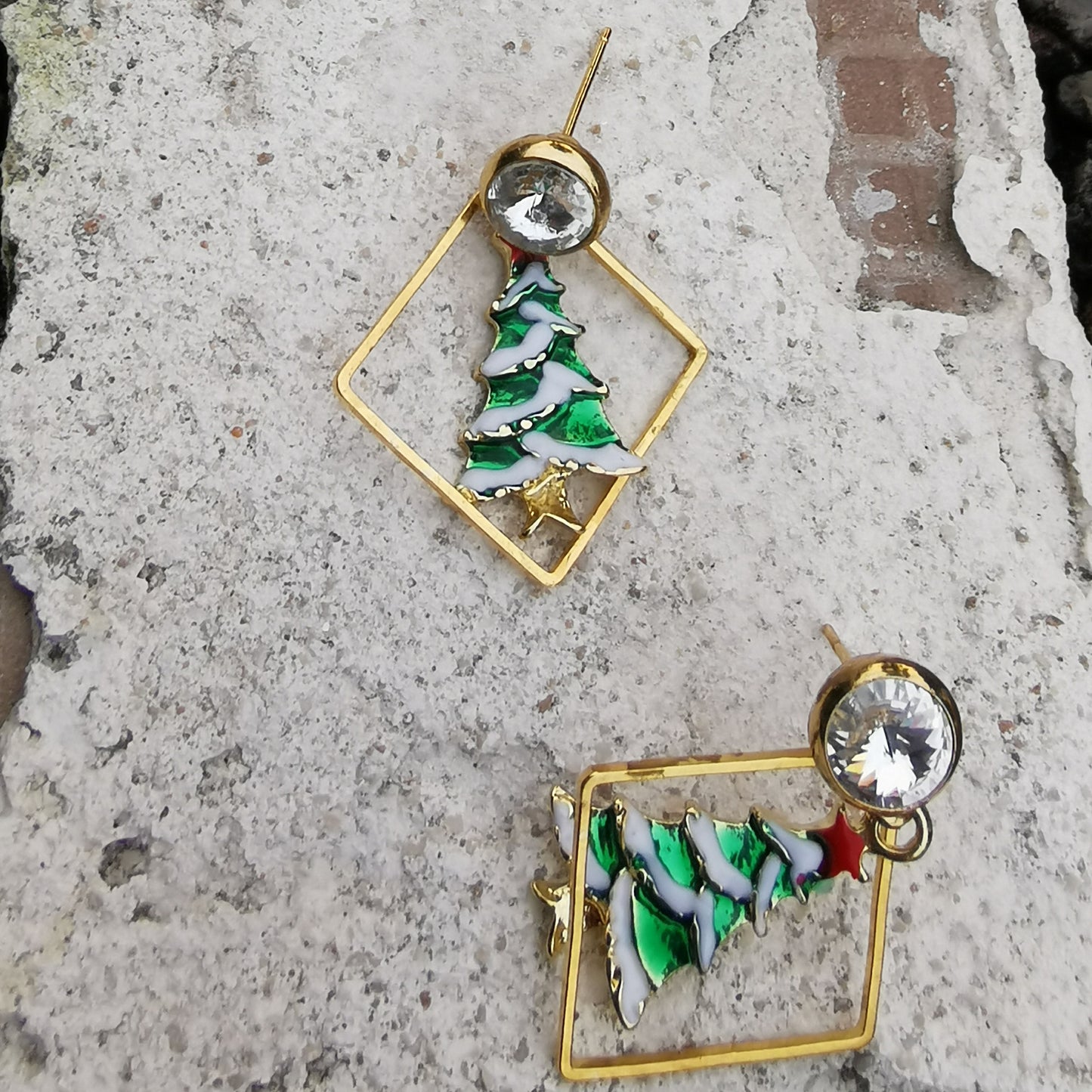 Bling stud with Christmas tree dangle
