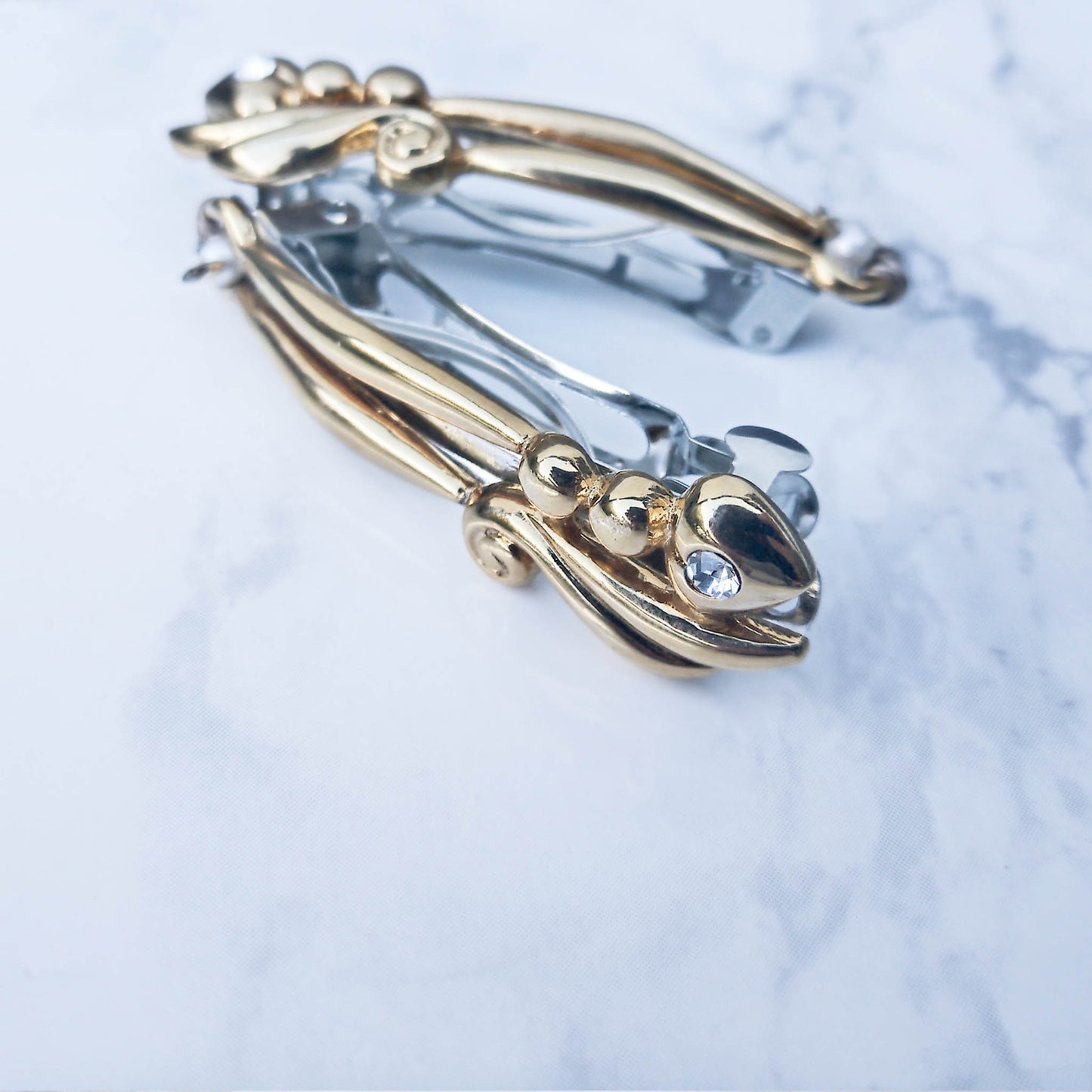 Metal hairclip with heart, rhinestone and pearl