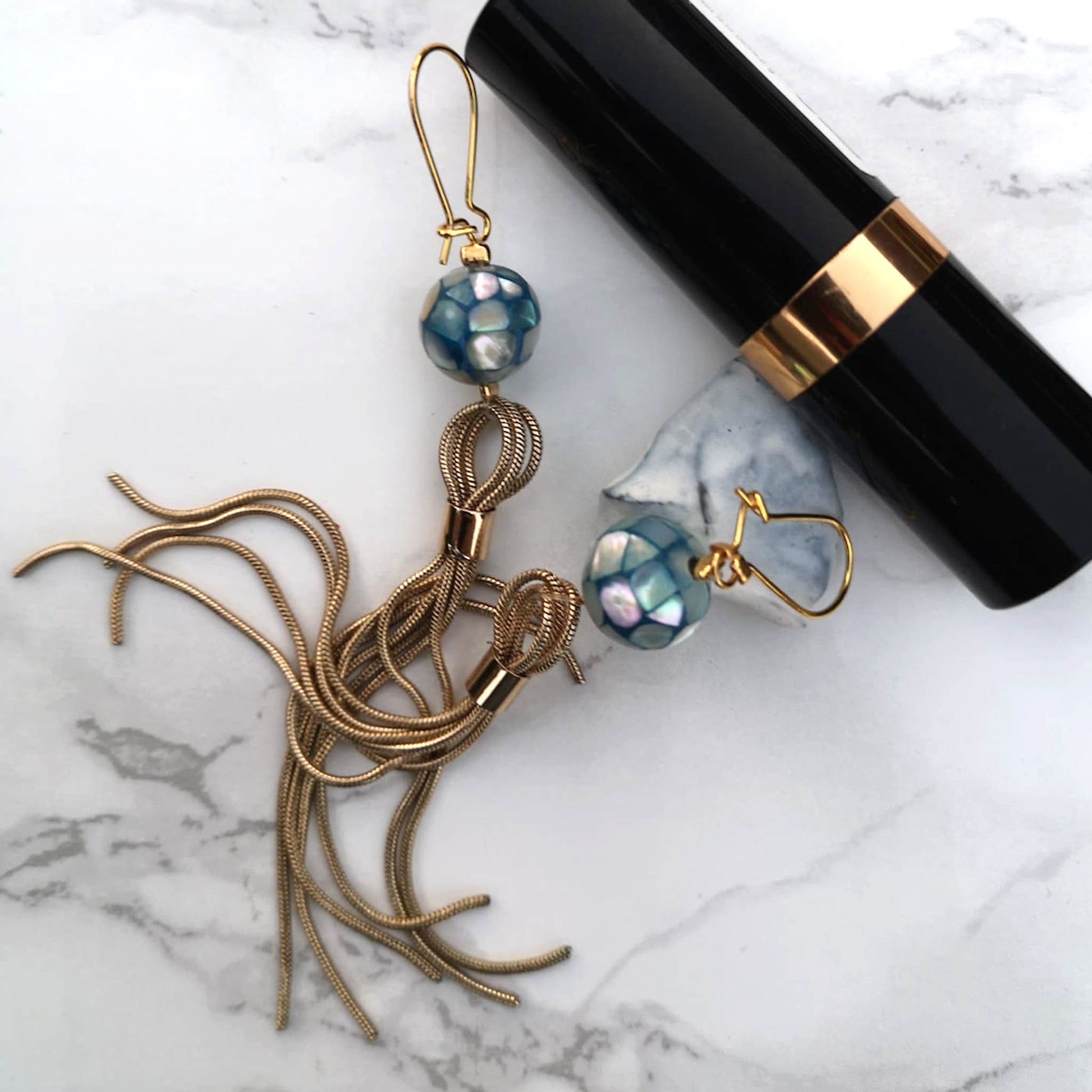 Disco Diva Earrings Lipstick- Camifolla