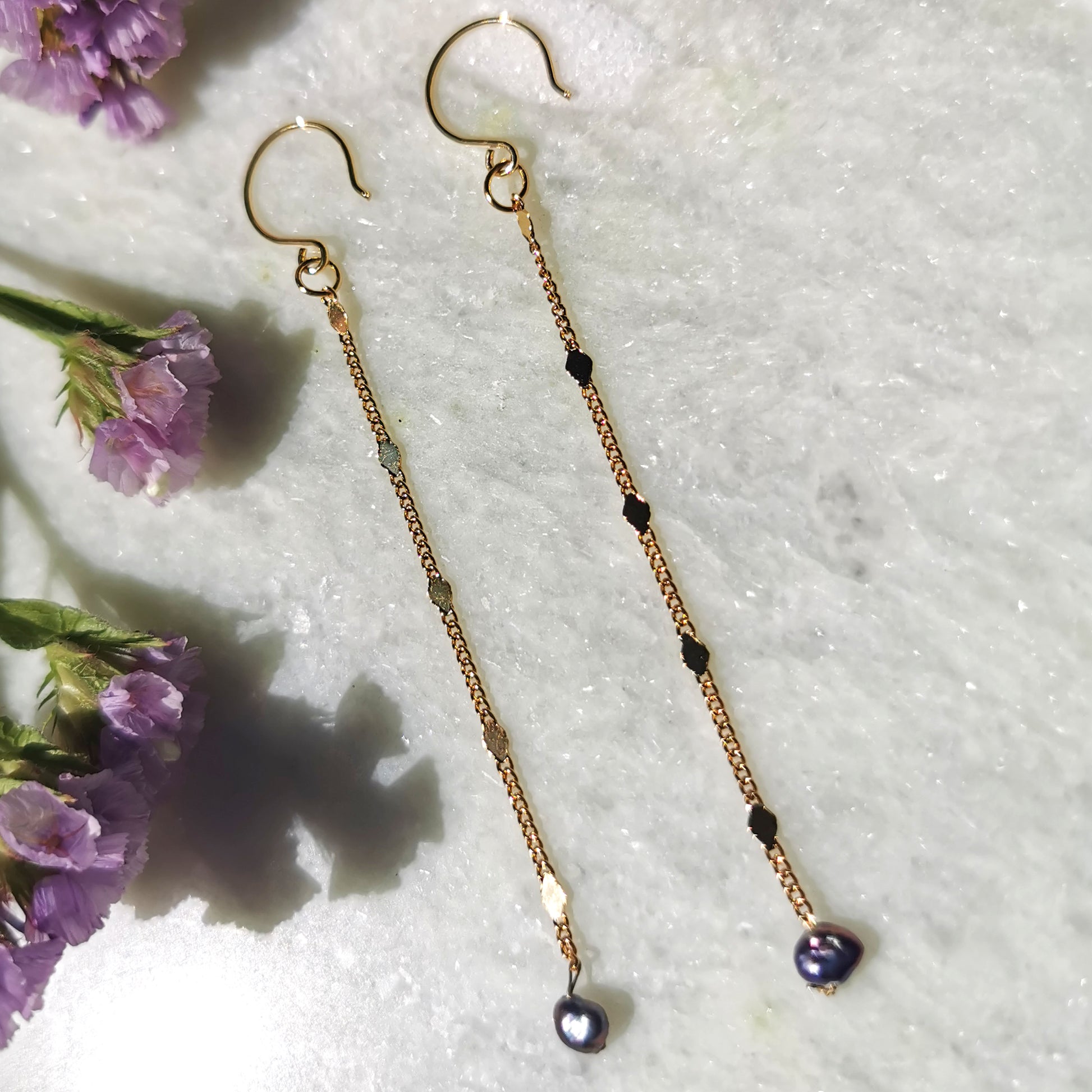 Hook chain earrings
