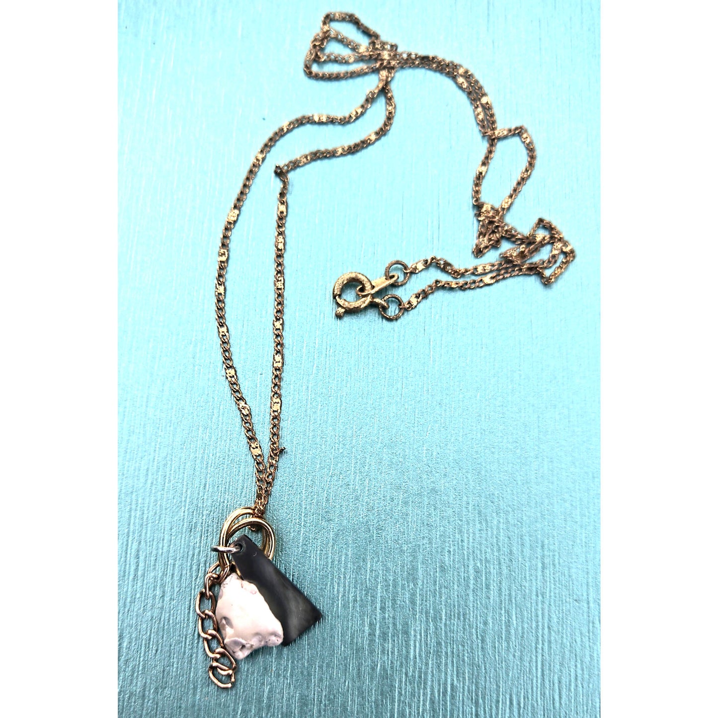 Camifolla February Necklace Turquoise background