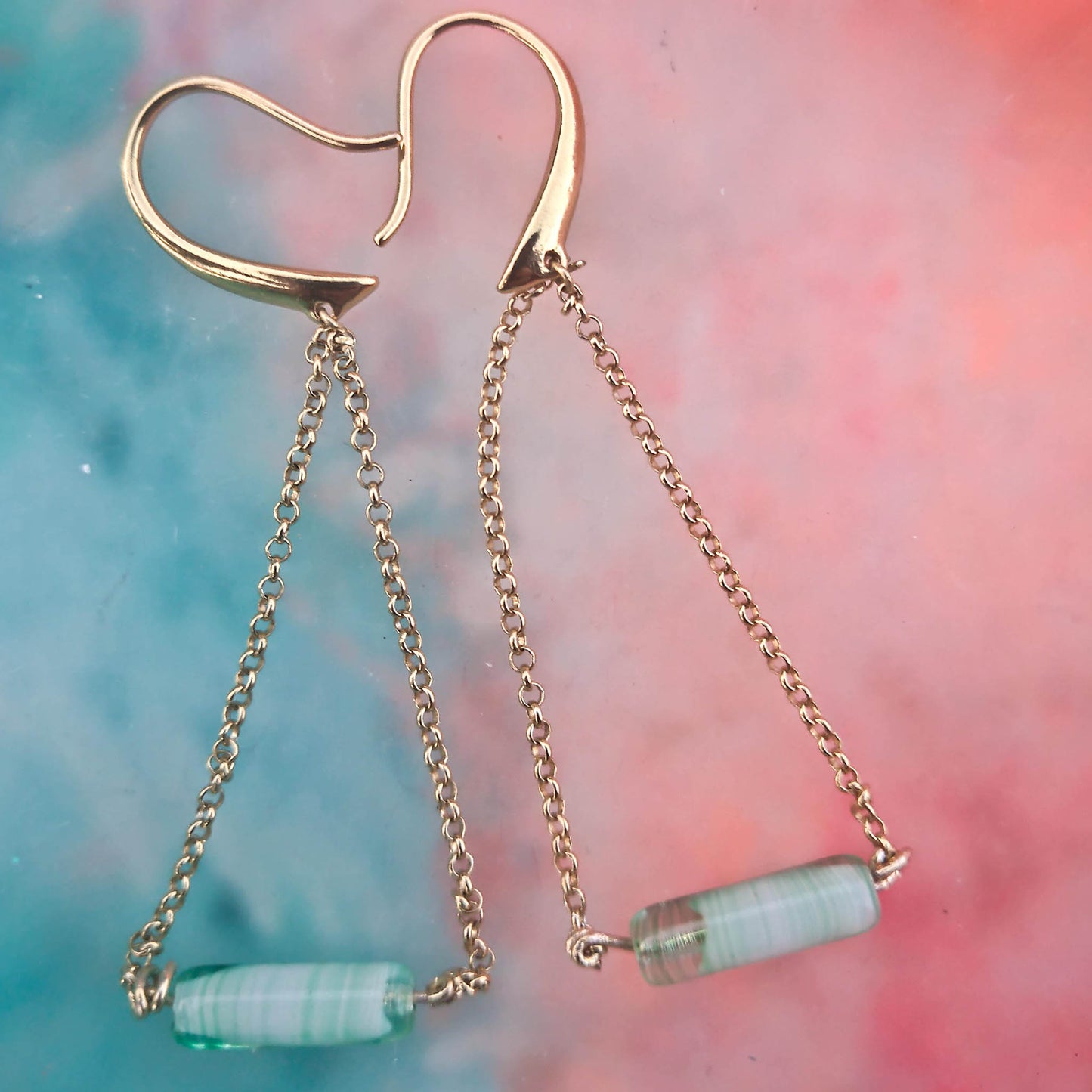 Je T'Amie Mint chain triangle earrings