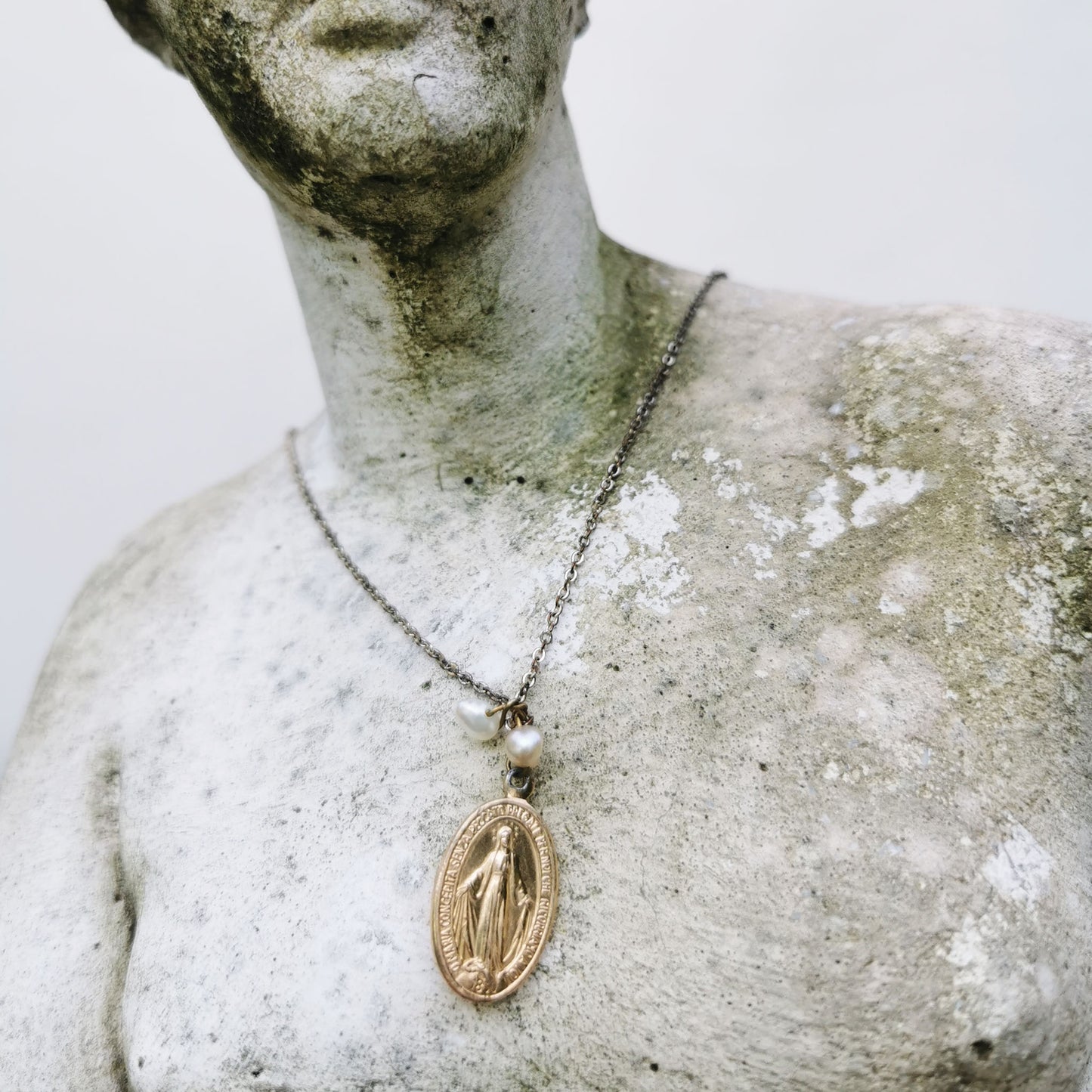 Coin necklace with freshwater pearls and madonna coin (double sided) 