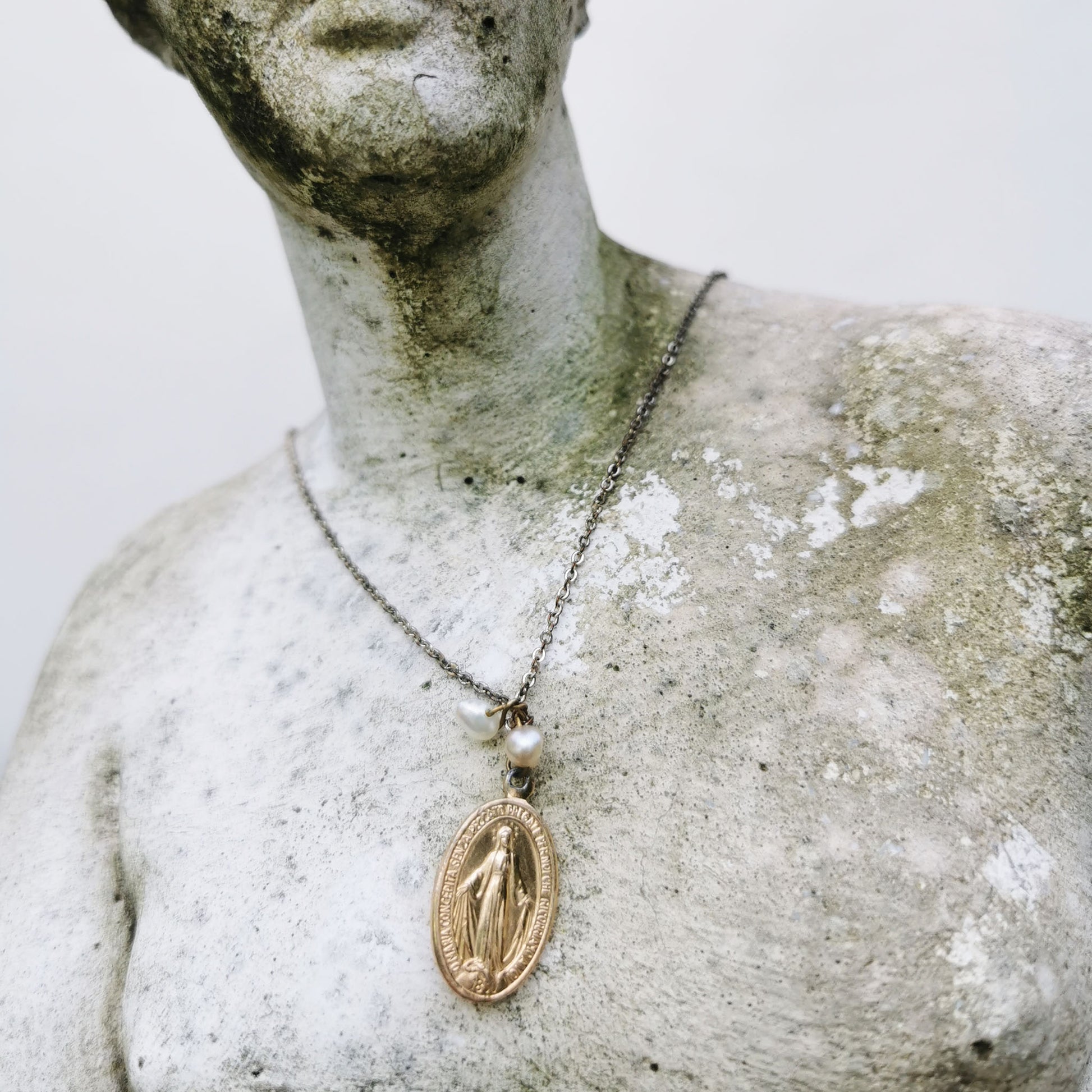 Coin necklace with freshwater pearls and madonna coin (double sided) 