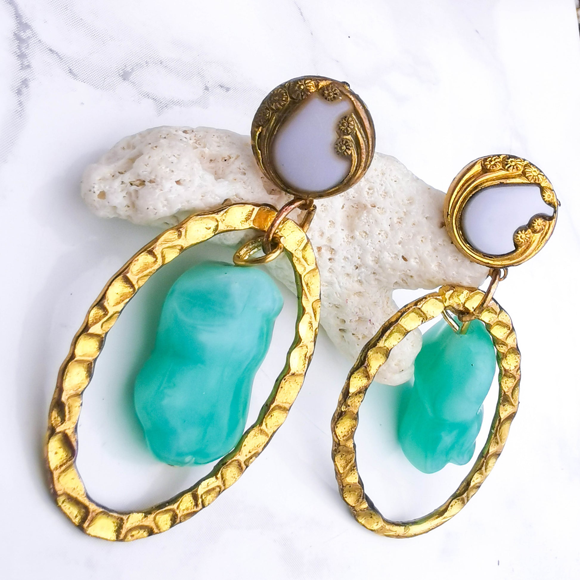 Textured stud and mint dangle detail