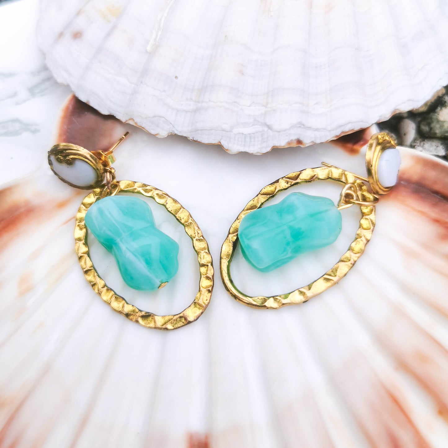 Textured stud and mint dangle detail with shells 