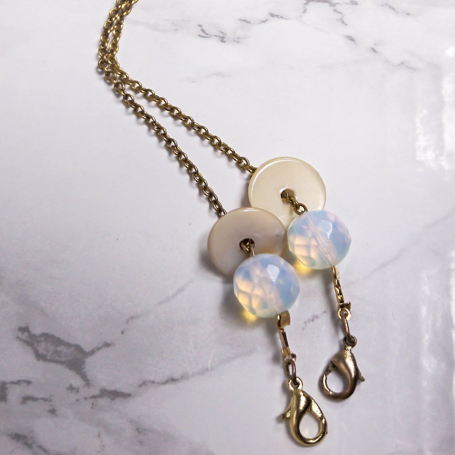 Opal and Mother of Pearl Chain details