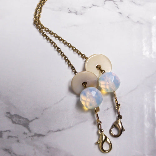 Opal and Mother of Pearl Chain details