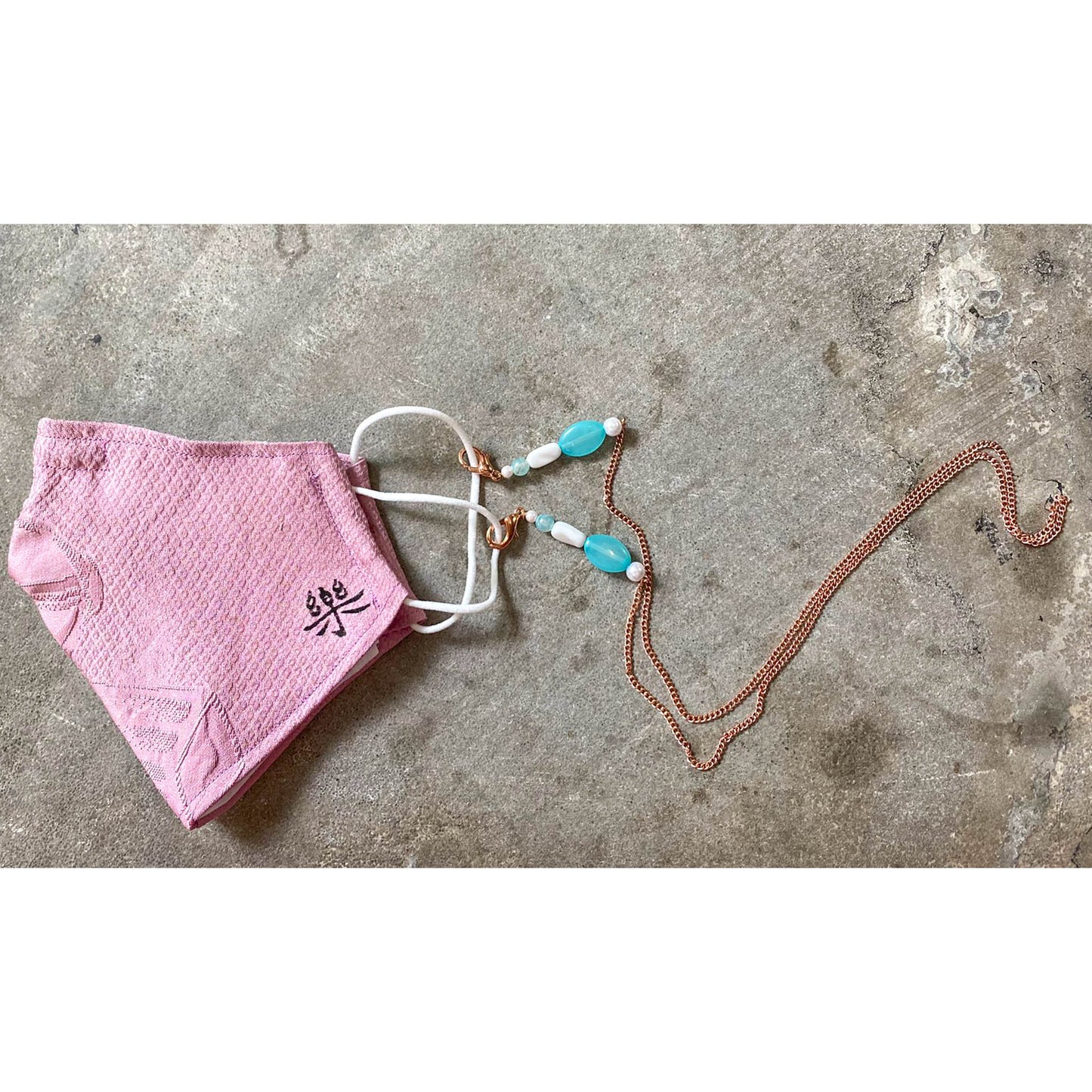 Flapper Turquoise Pearls Mask/Key chain