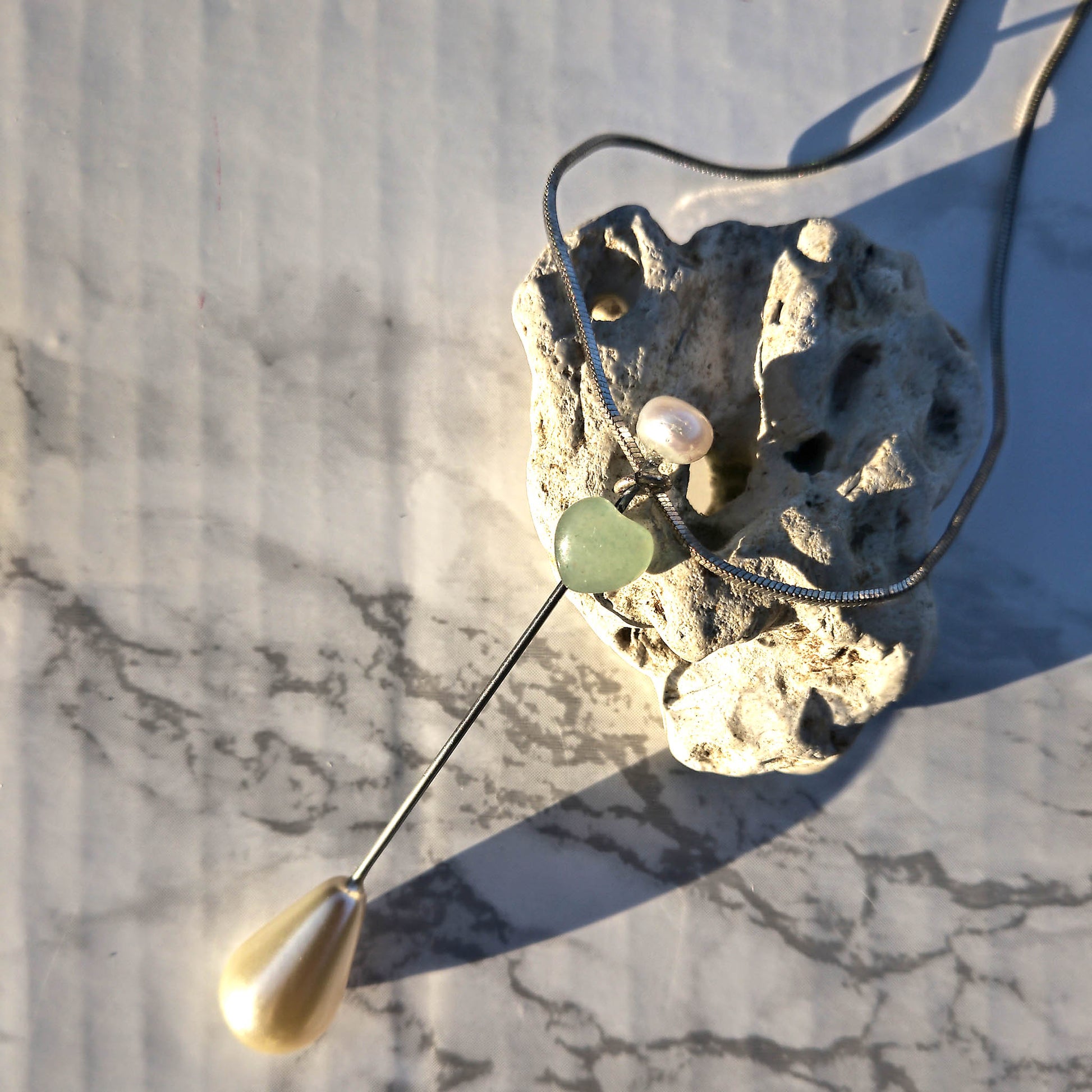 Teardrop detail  Camifolla Signature Pearl and mint heart