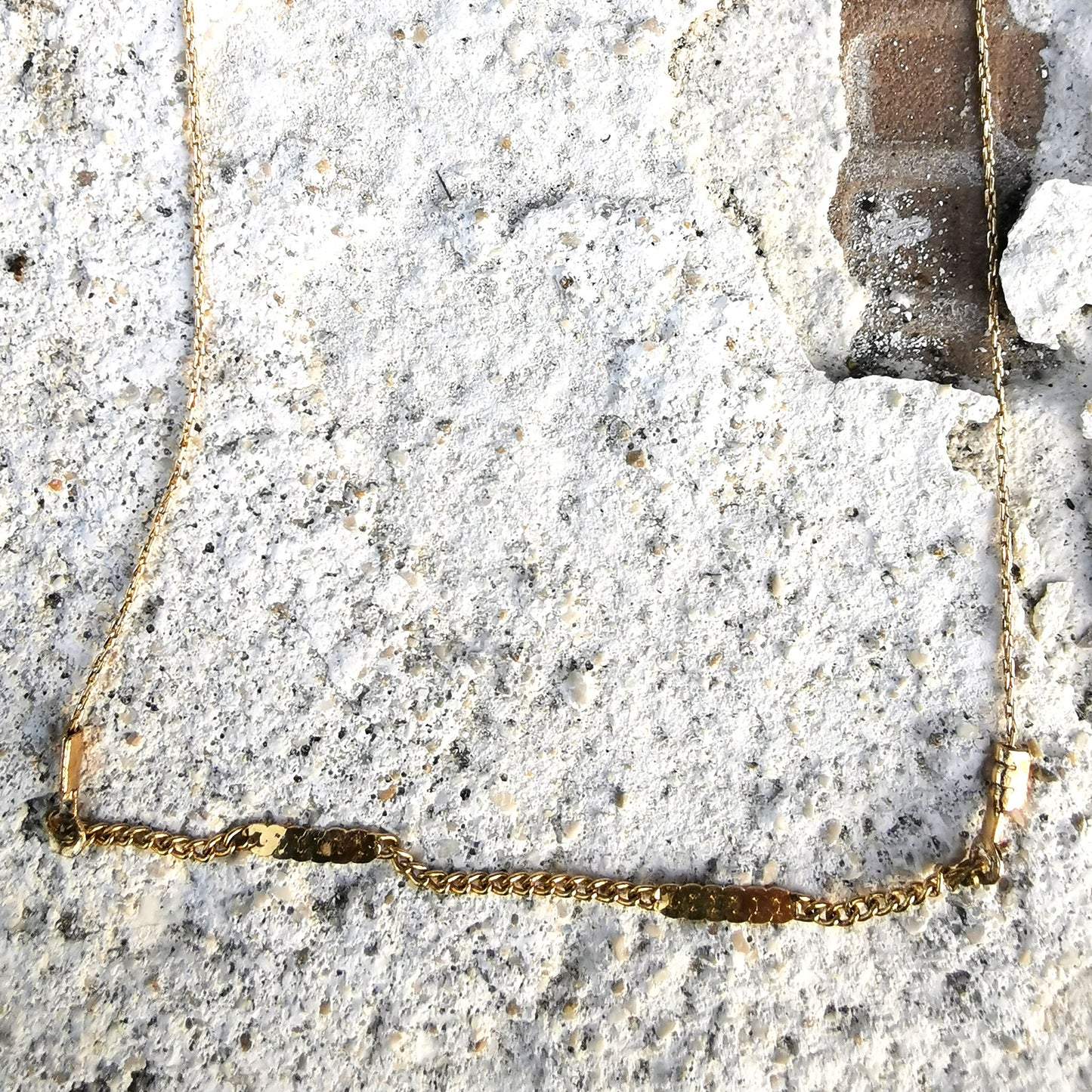 Detail of Take me to the bar thicker chain