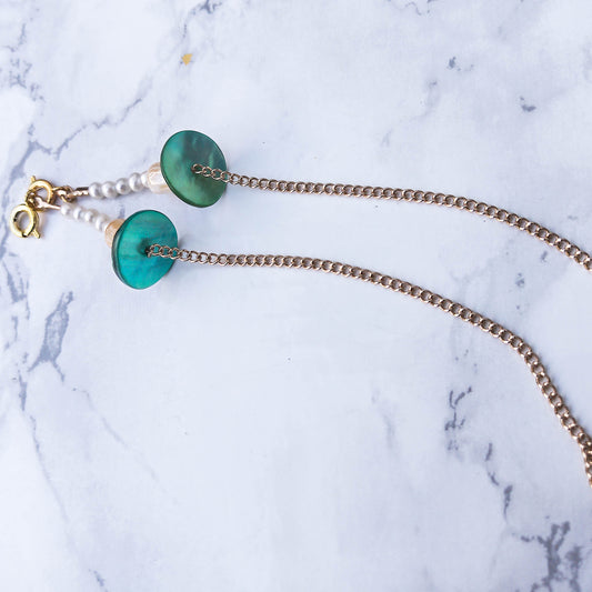 Turquoise mother of pearls, pearls and yellow beads mask chain 