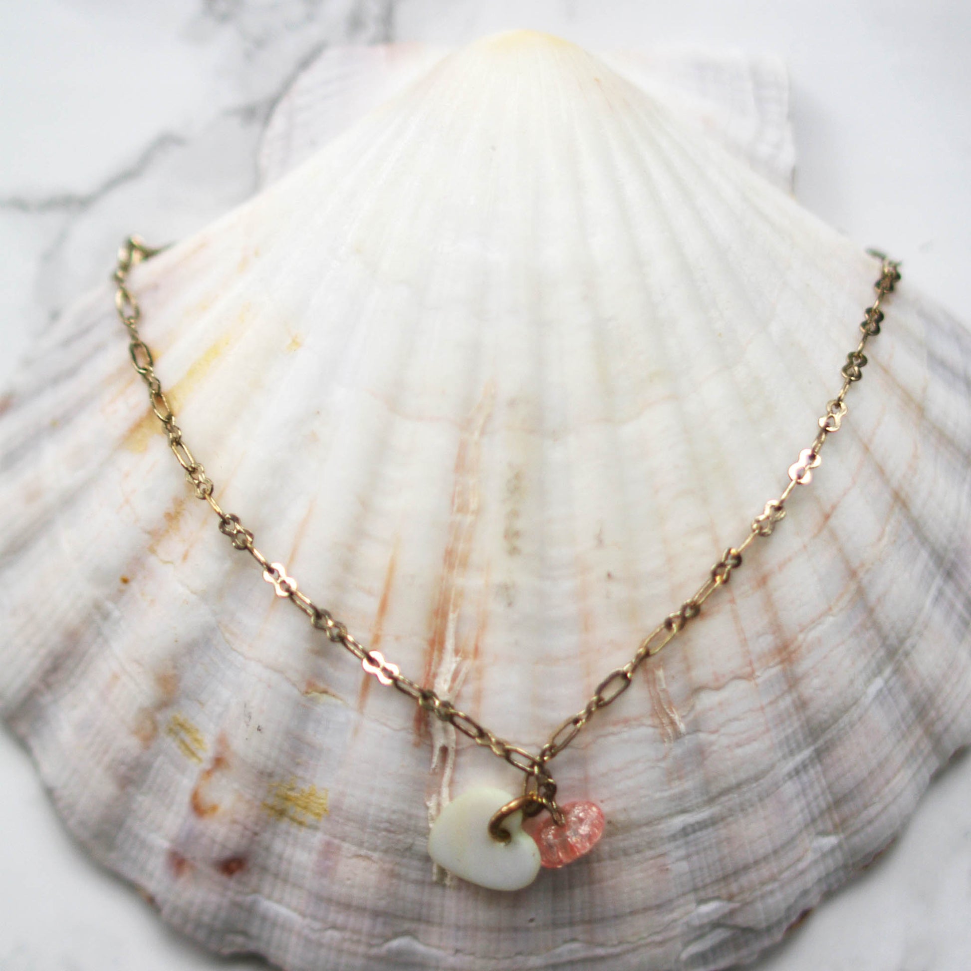 Heart of Quartz necklace shell 